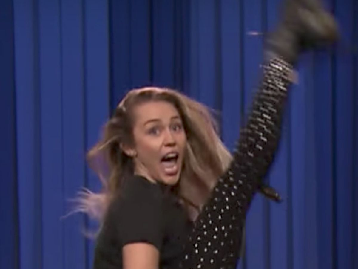 Miley Cyrus Does Lip Sync Battle With Jimmy Fallon - Miley Cyrus on the  Tonight Show