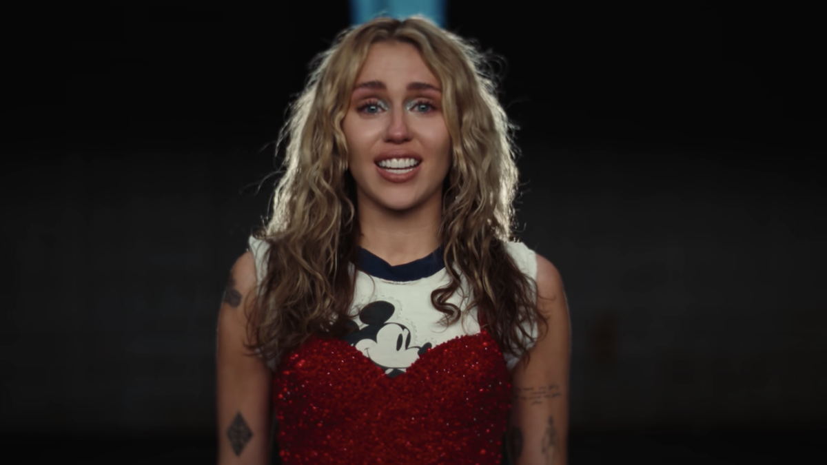 preview for Miley Cyrus, de chica Disney a icono ‘millennial’