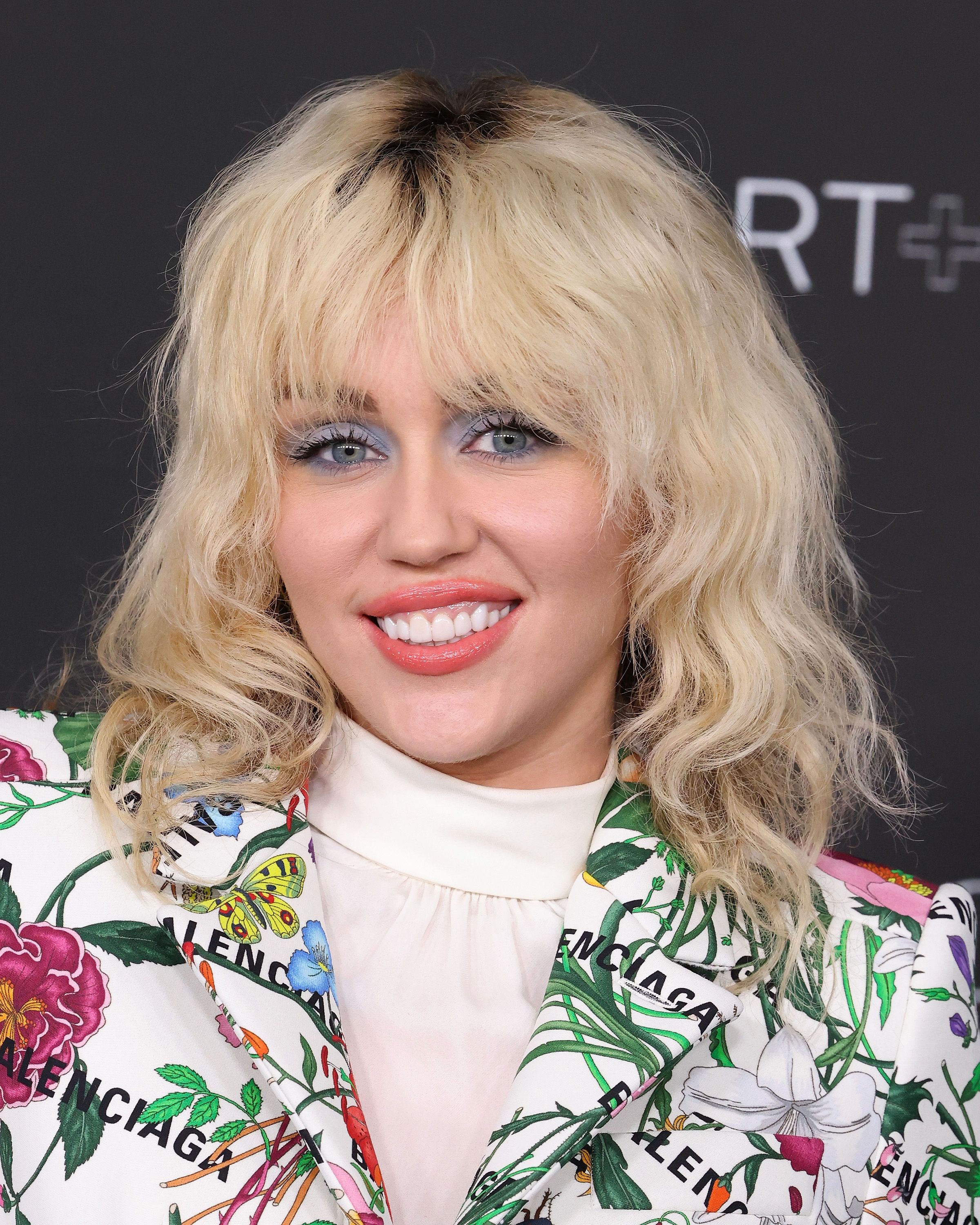 Miley Cyrus Reveals Her Favorite Beauty Products in Her Bag | POPSUGAR  Beauty