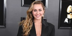 Miley Cyrus hair transformation