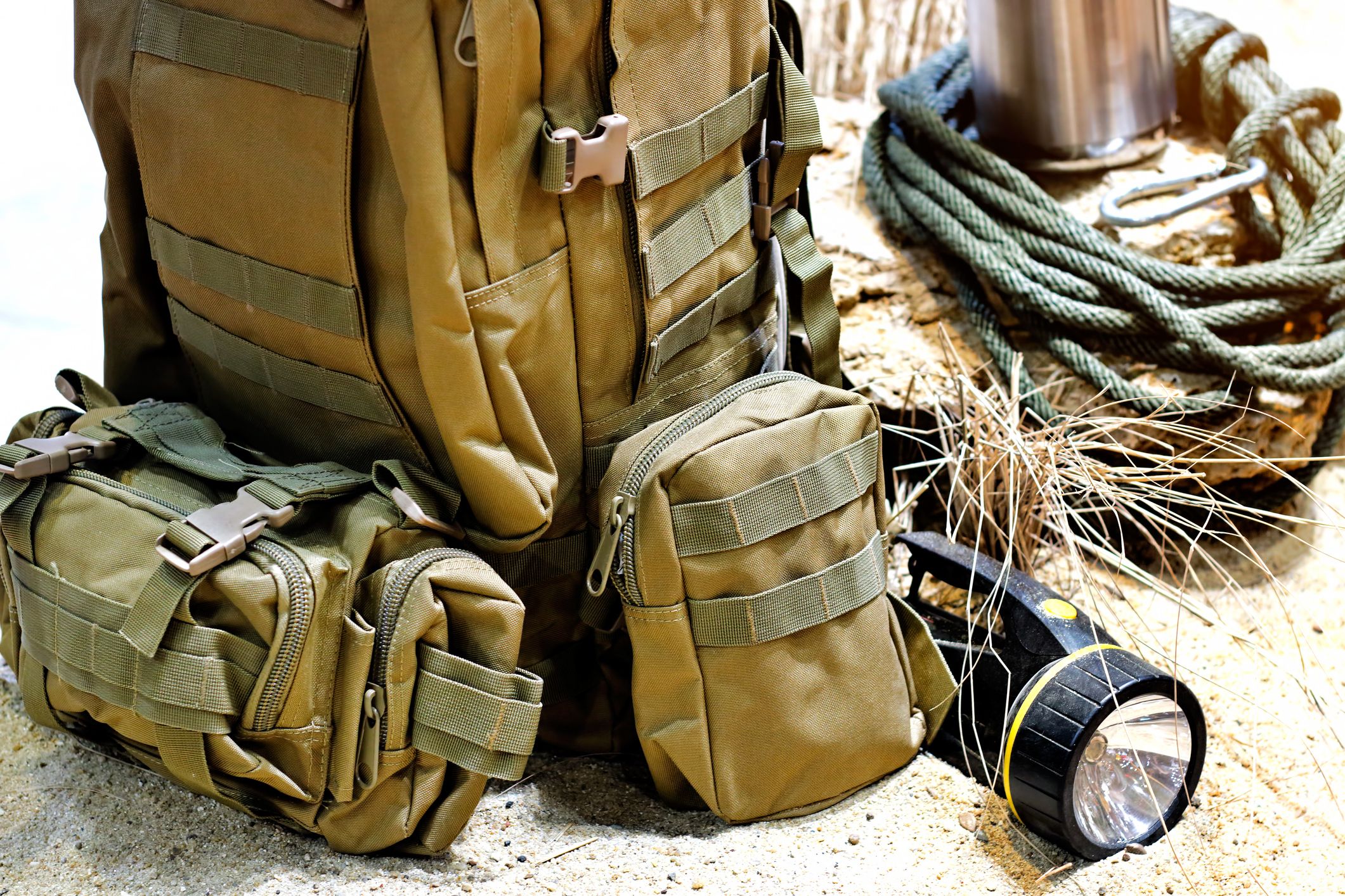 LHI Mochila táctica militar para hombres 35L 45L Army Pack BugOut Bag  Mochila Molle con reflector