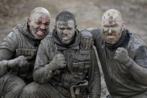 military mud run group
