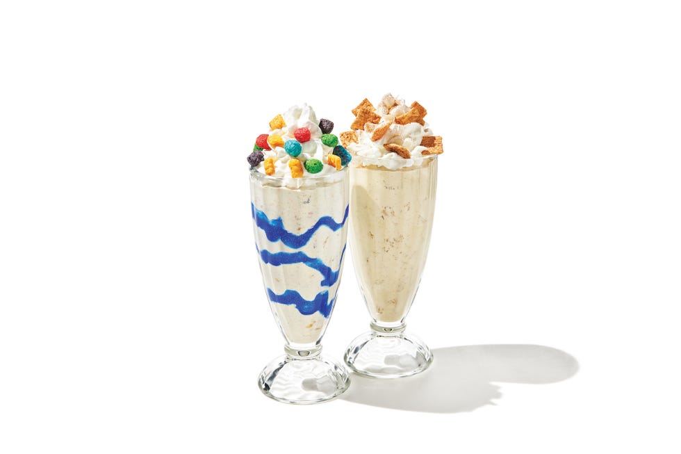 Food, Milkshake, Sundae, Cuisine, Frozen dessert, Dessert, Ice cream, Dish, Drink, Cream, 