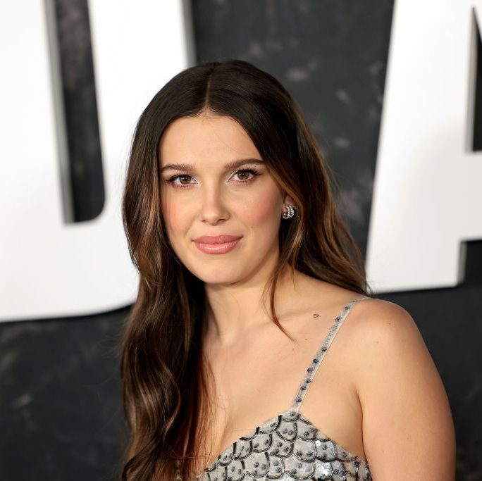 セール中…ミリー・ボビー・ブラウン直筆サイン入り超大型写真… ミリー・ボビー・ブラウン直筆サイン入り超大型写真…Millie
