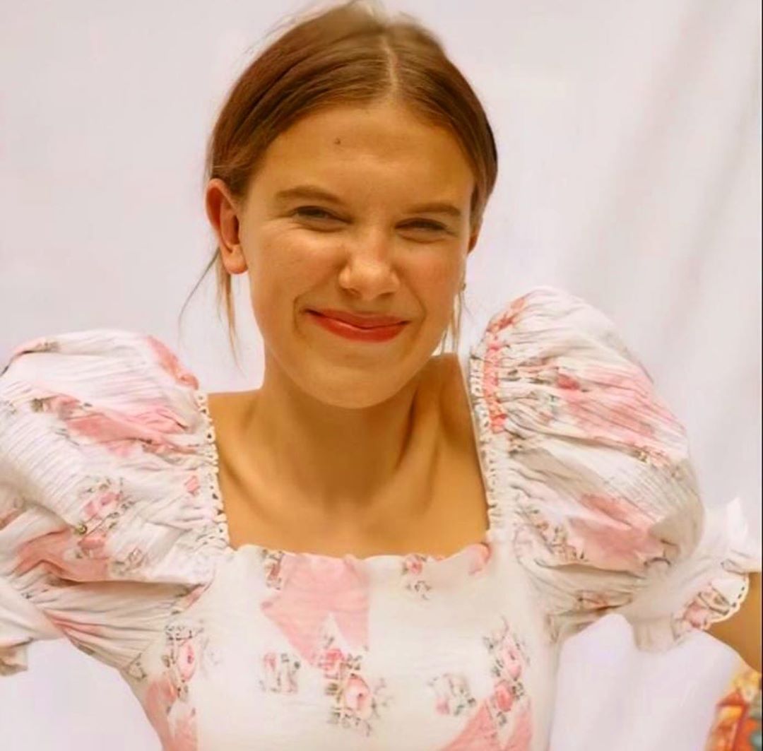 The flowered skirt worn by Millie Bobby Brown on his account