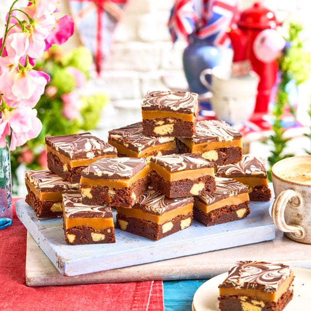 millionaire brownie traybake