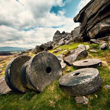 Millstone wheels at Stanage Edge millstone wheels at stanage edge