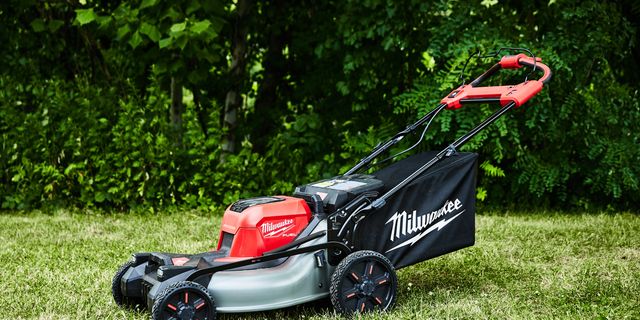 Review: Black and Decker Electric Lawn Mower