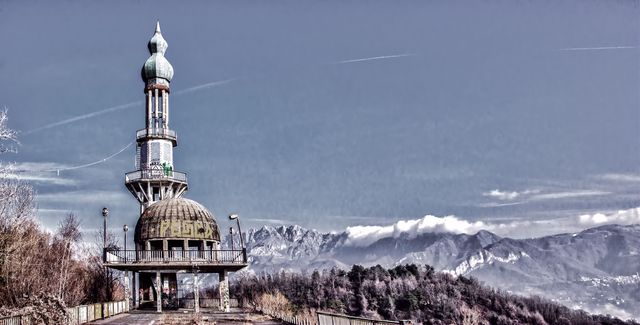 trekking hotel abbandonato varese campo dei fiori