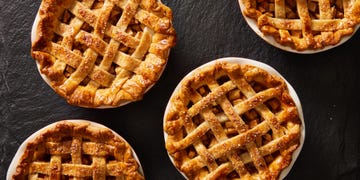 mini apple pies in individual sized pie pans