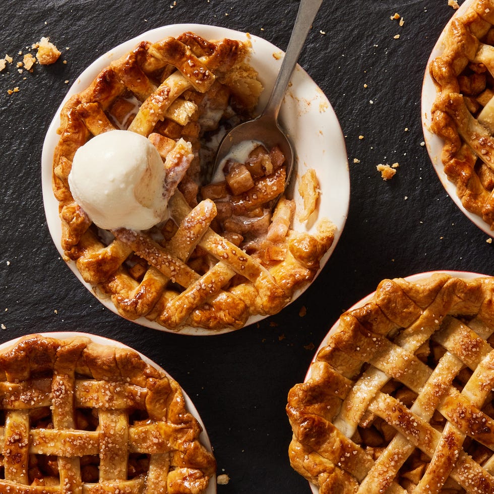 mini apple pies in individual sized pie pans