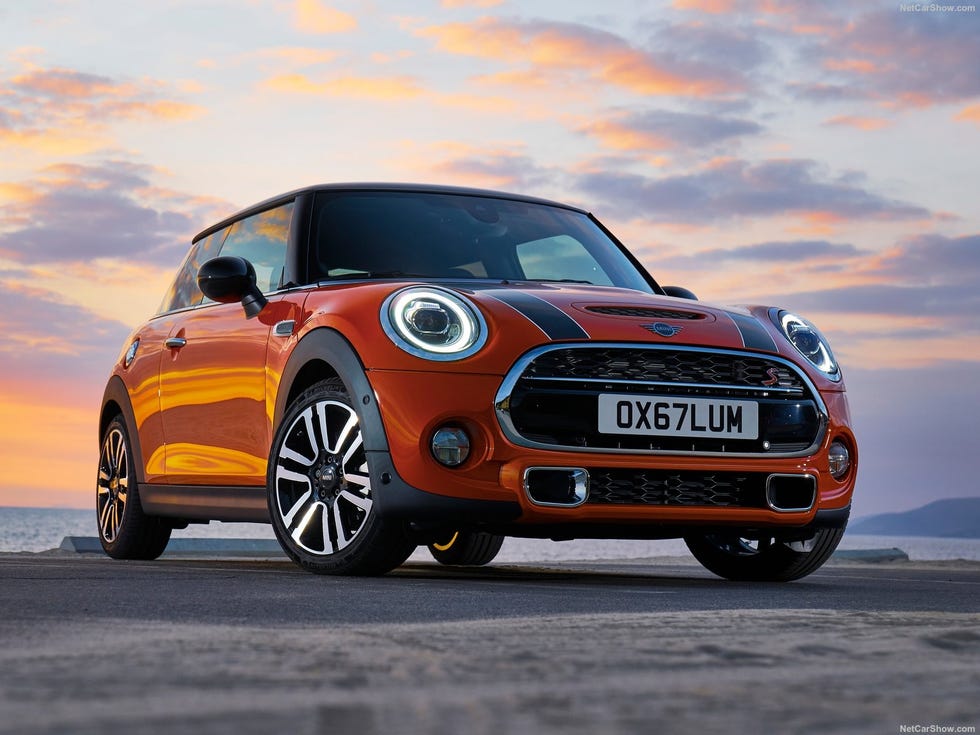 mini-cooper-s-2019-1600-01-1571651023.jpg
