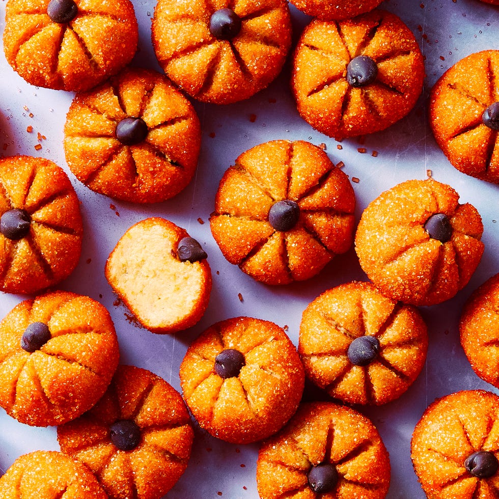 mini pumpkin cheesecake bites