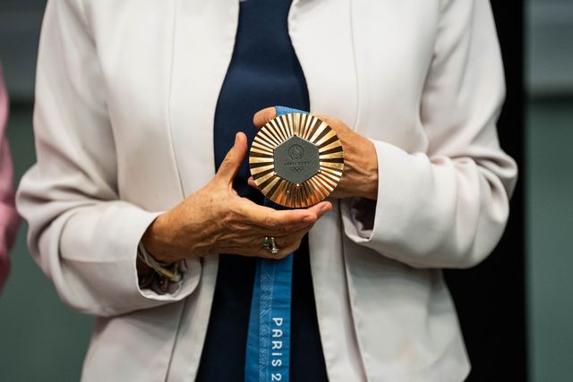 medaglia oro asta parigi