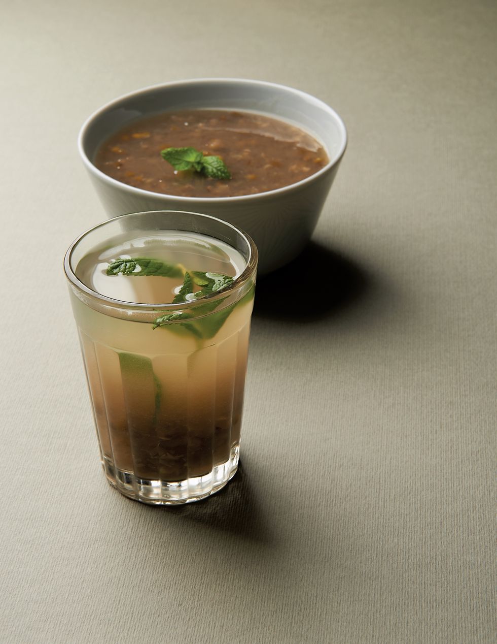 mint and mung bean sweet soup