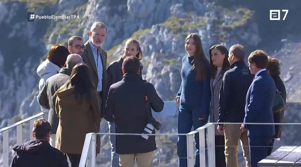 familia real mirador sostres
