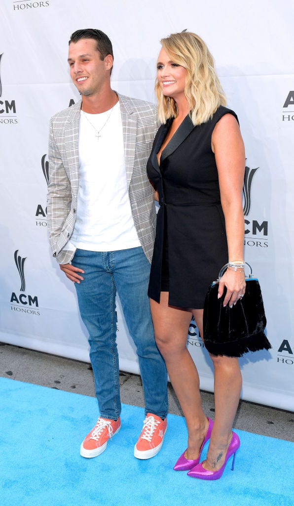 Miranda Lambert Wore Sneakers To The Acm Awards Red Carpet With Brendan 