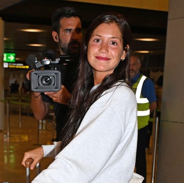 Los concursantes de Supervivientes All Stars 2 en el aeropuerto de Madrid antes de irse a Honduras miri perez cabrero, en el aeropuerto, antes de participar en 'supervivientes all stars 2'