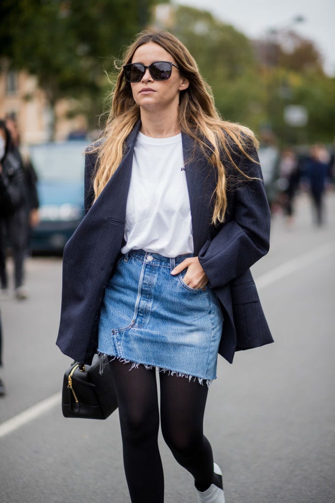 Street Style : Paris Fashion Week Womenswear Spring/Summer 2018 : Day Six