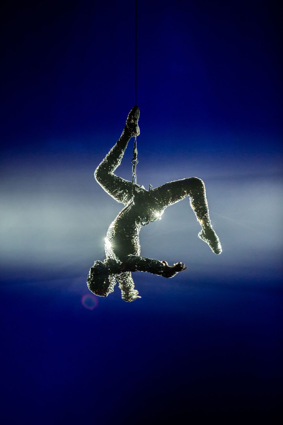 Acrobatics, Water, Flip (acrobatic), Performance, Extreme sport, Performing arts, 