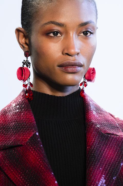 Fall 2018 Jewelry Trends - Earrings, Necklaces Trends Fall 2018 Fashion ...