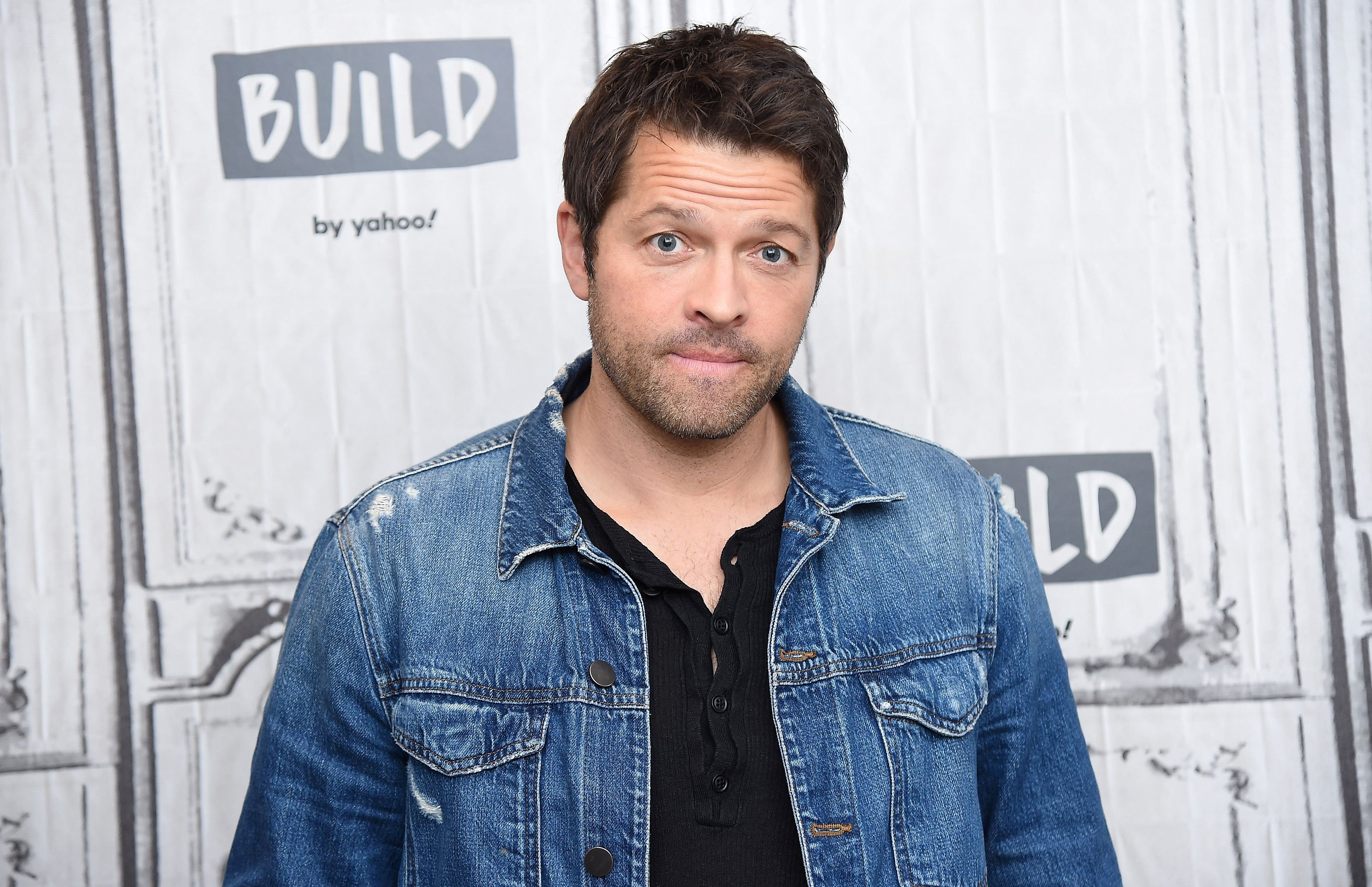 Supernatural's Misha Collins transforms in Gotham Knights behind