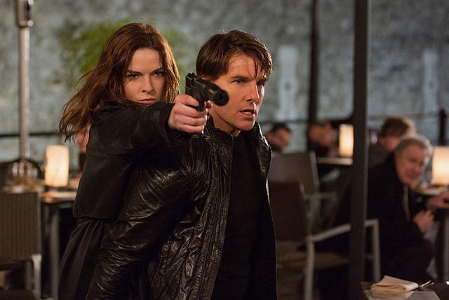 Tom Cruise y Rebecca Ferguson en una escena de 'Misión Imposible: Nación Secreta' (2015) 