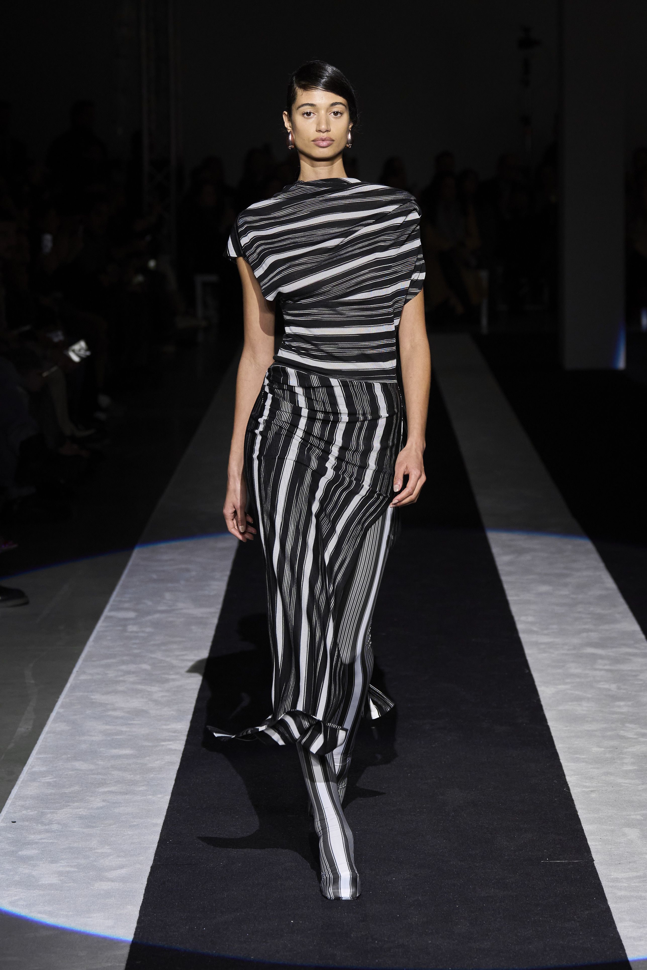 ミッソーニ（MISSONI）2024-25秋冬コレクション | ファッション