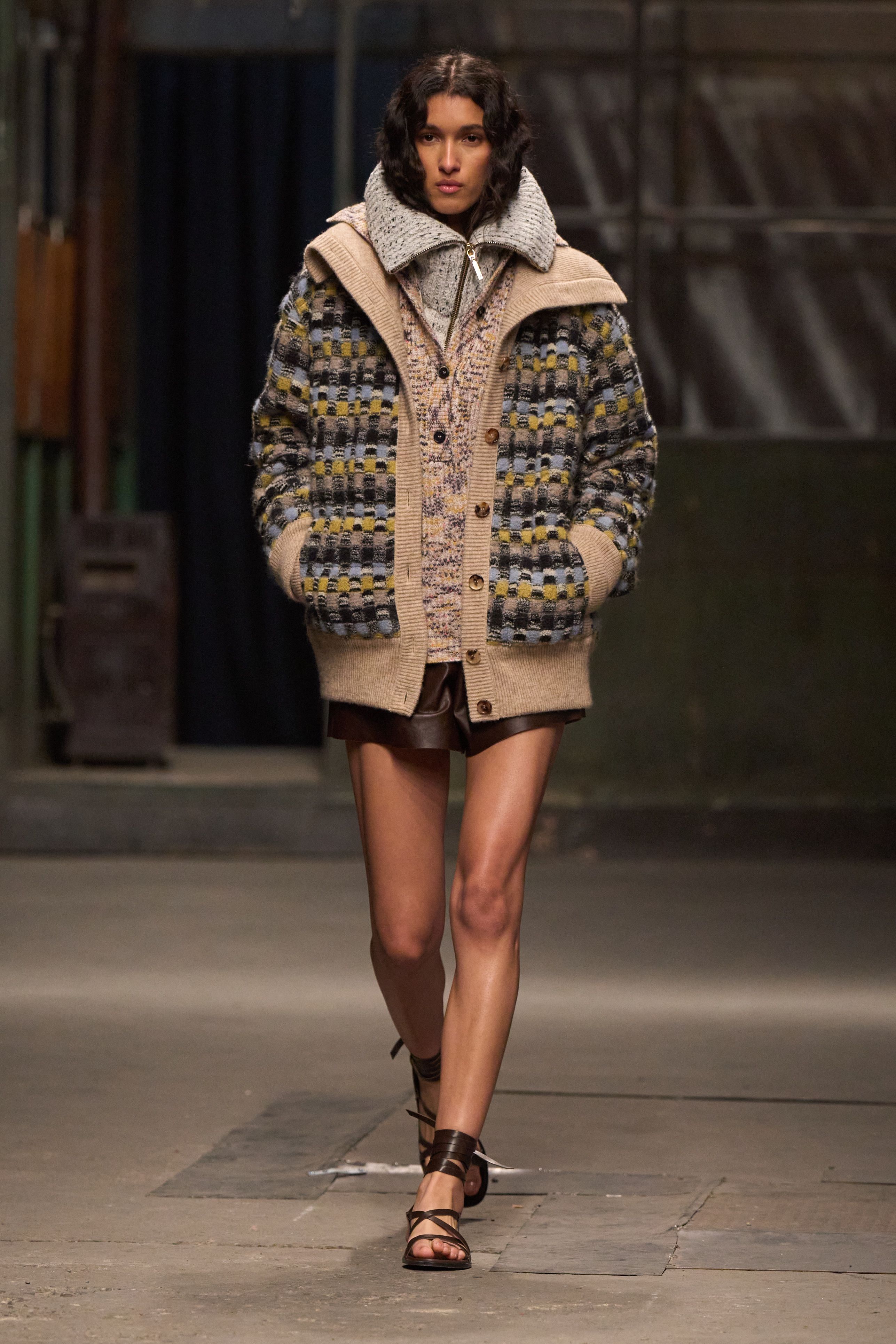 ミッソーニ（MISSONI）2025-26秋冬コレクション | ファッション