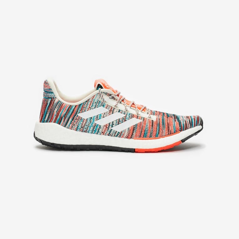 Shoe, Footwear, Sneakers, Orange, Product, Turquoise, Outdoor shoe, Plimsoll shoe, Walking shoe, Nike free, 