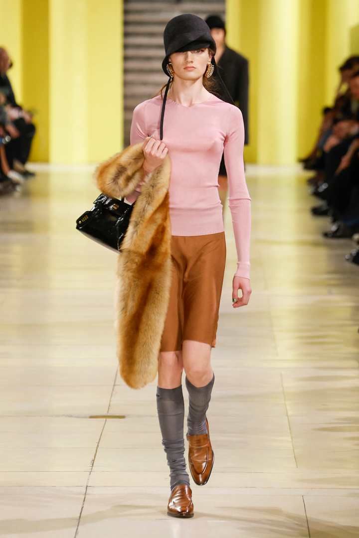 miu-miu-fw25-look-1-