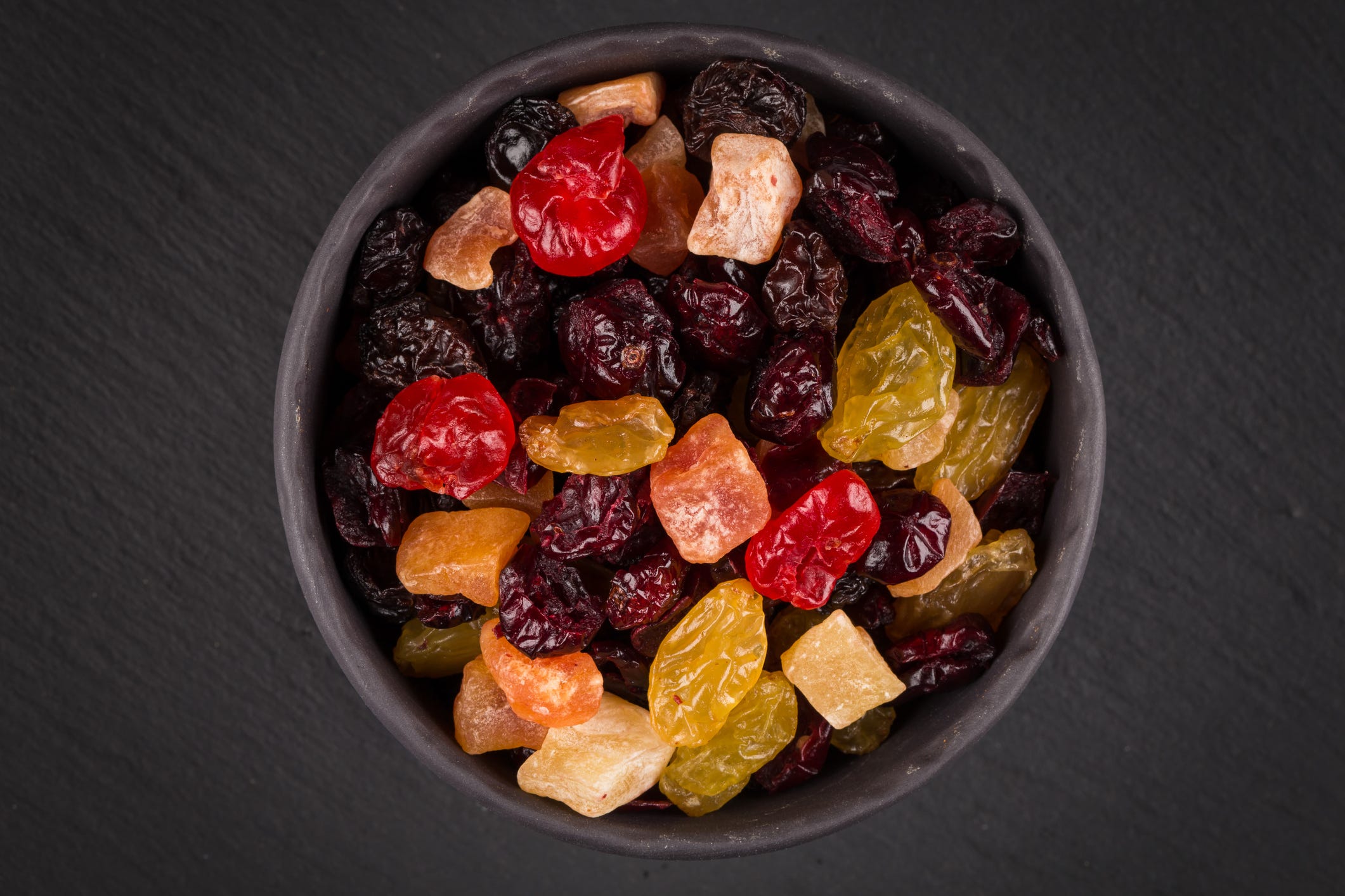 bol de fruta deshidratada
