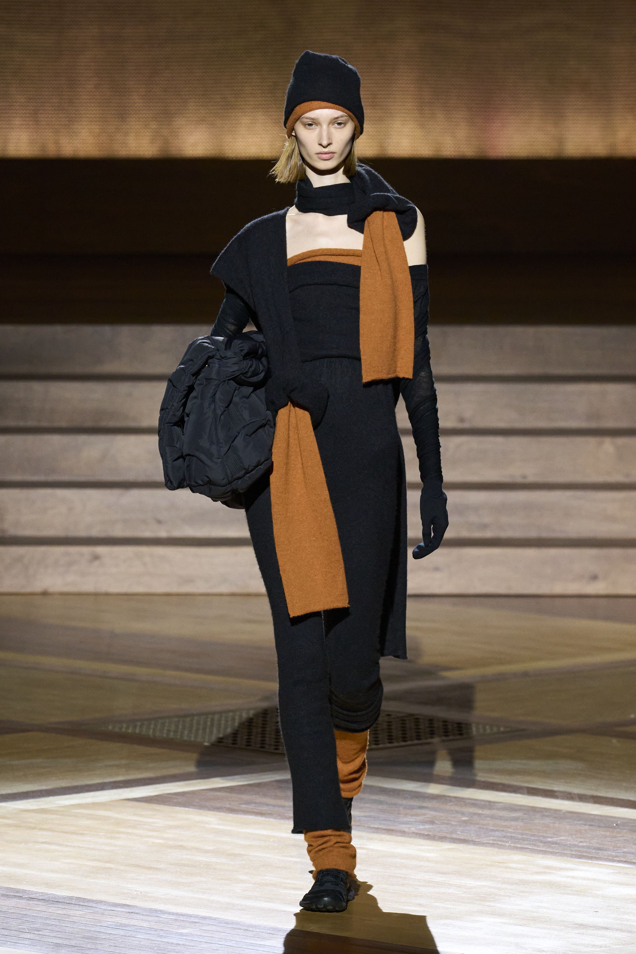 イッセイ ミヤケ（ISSEY MIYAKE）2024-25秋冬コレクション