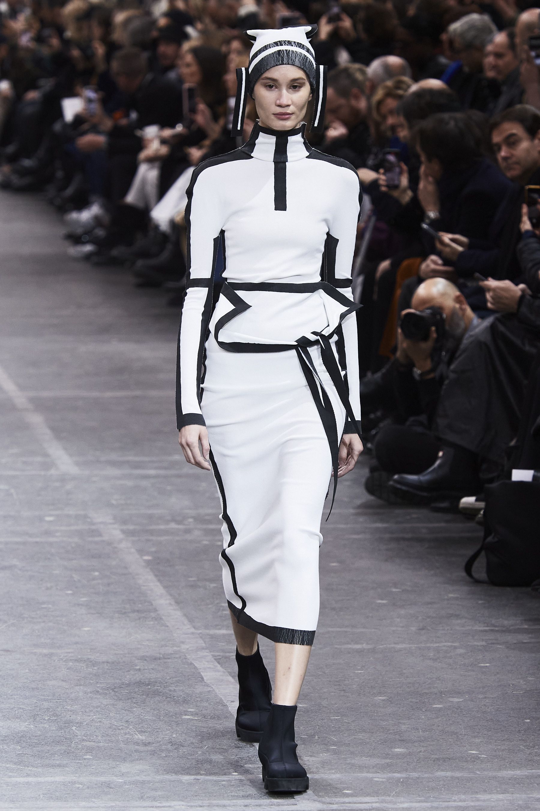 2020年 イッセイミヤケ ZIG ZAG PLEATS 羽織 美品