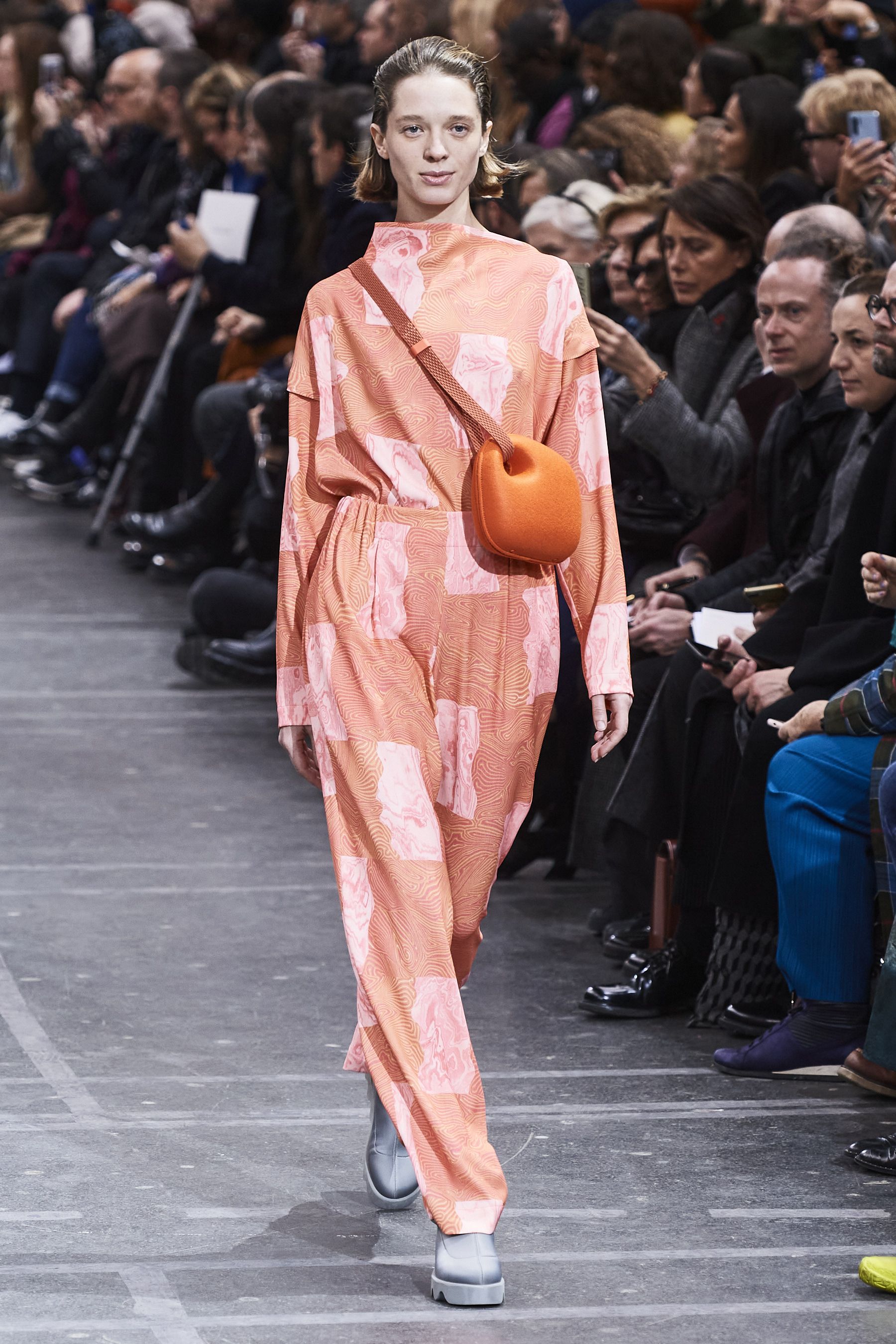 イッセイミヤケ」（ISSEY MIYAKE）｜2020秋冬コレクション