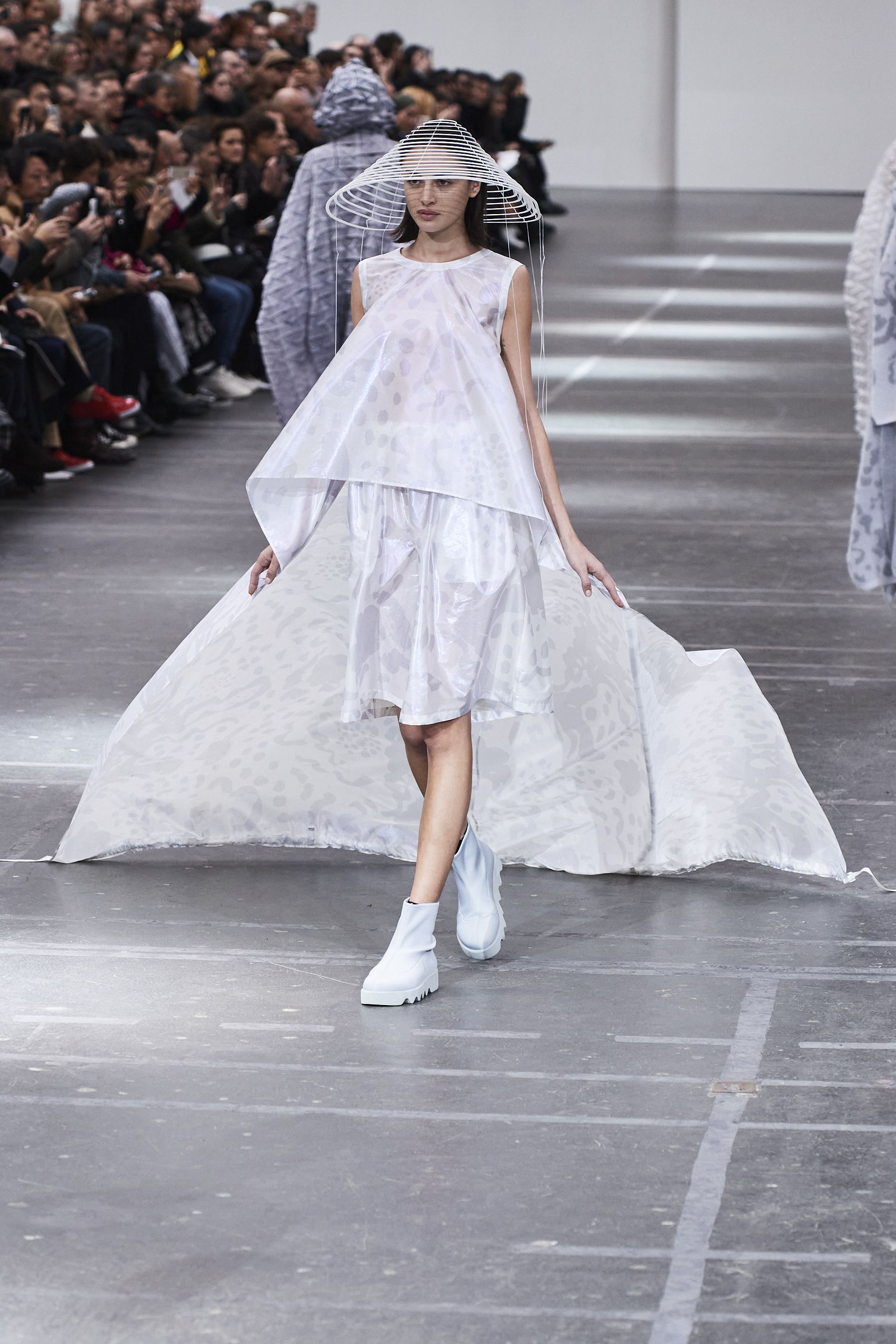 2020年 イッセイミヤケ ZIG ZAG PLEATS 羽織 美品