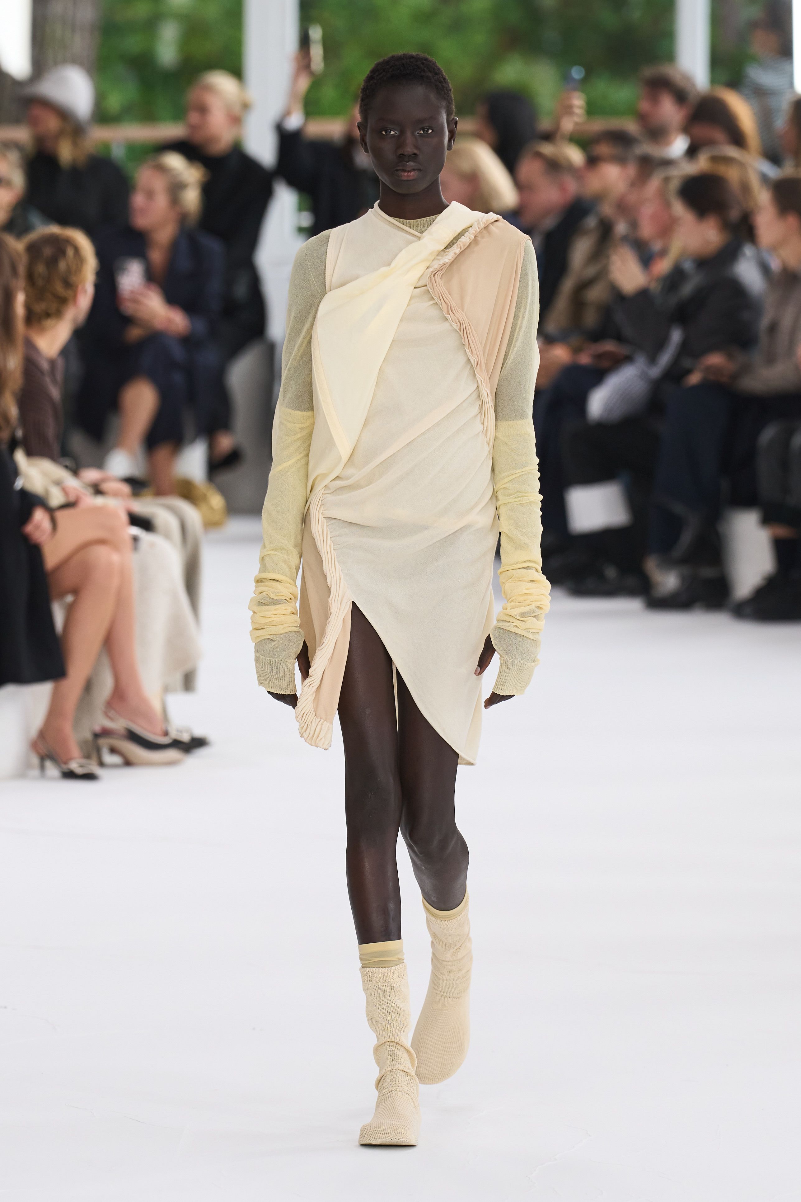 イッセイ ミヤケ（ISSEY MIYAKE）」2025春夏コレクション