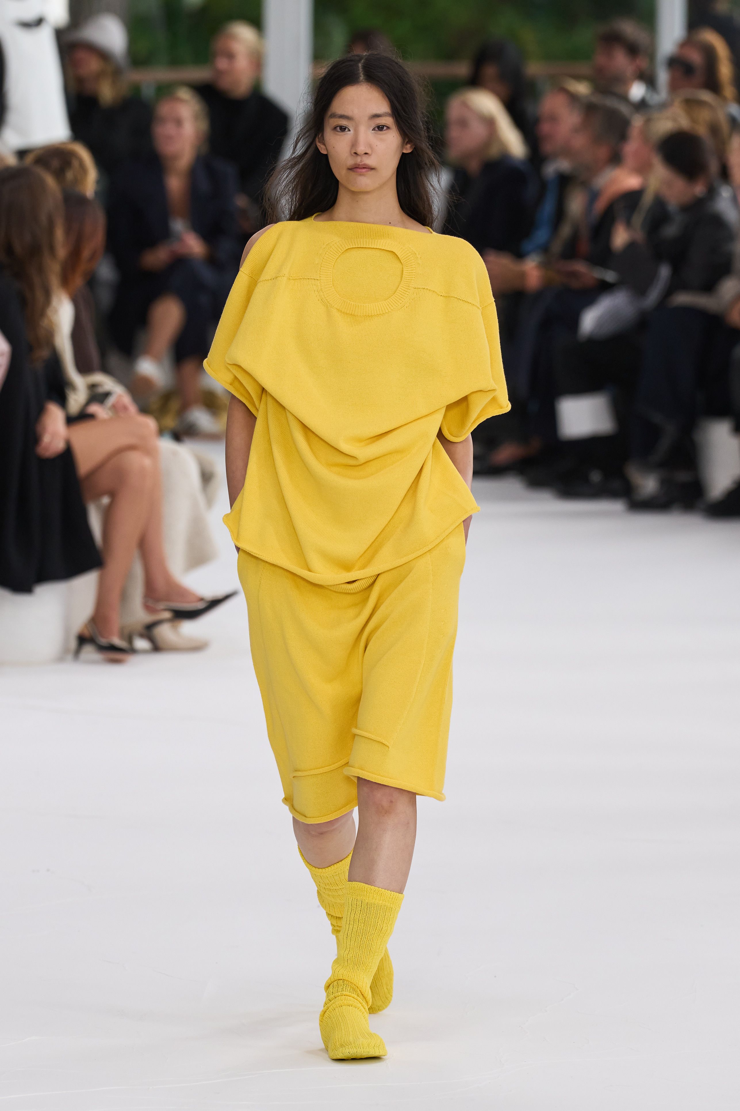 イッセイ ミヤケ（ISSEY MIYAKE）」2025春夏コレクション