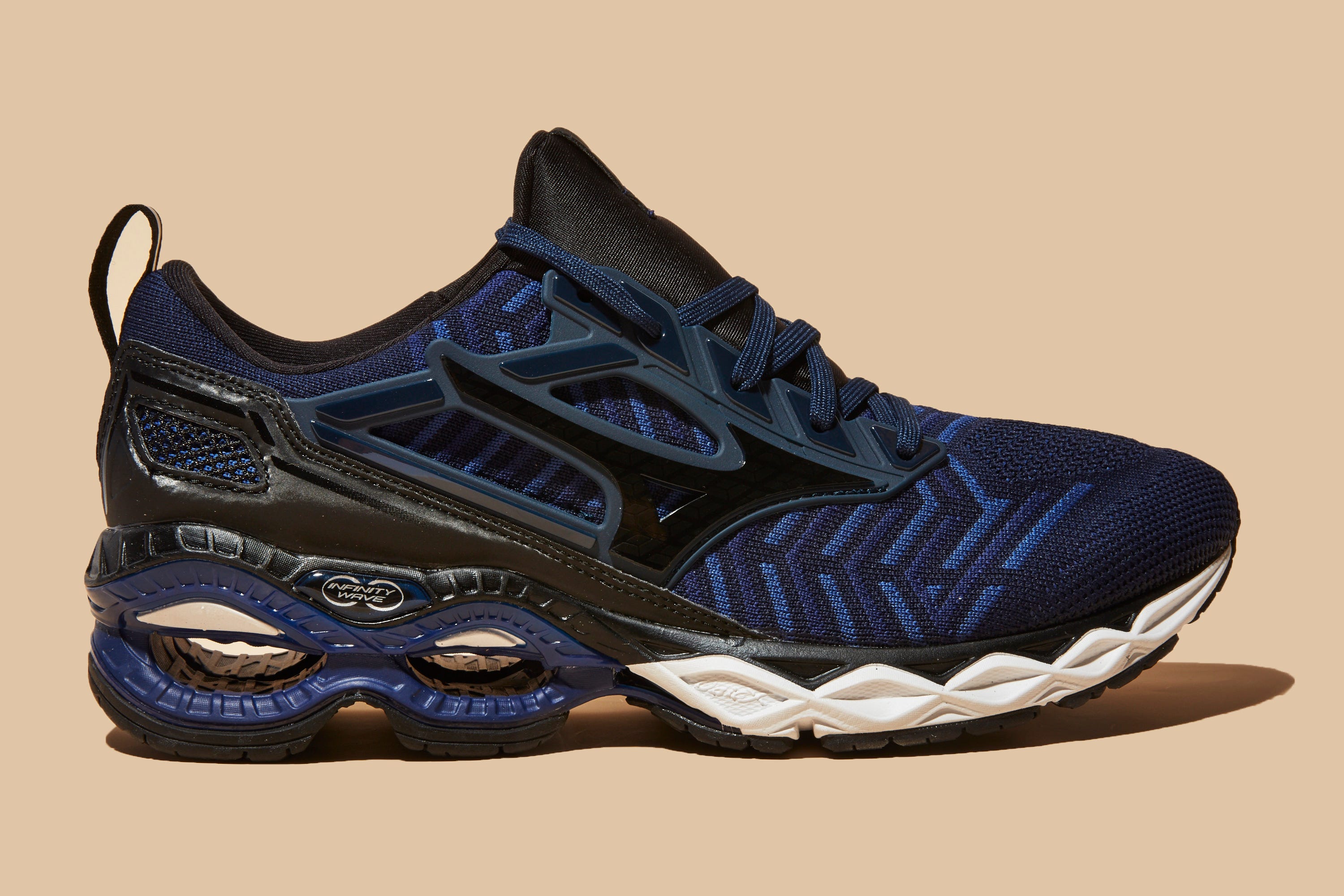Shoe, Footwear, Running shoe, Outdoor shoe, Athletic shoe, Walking shoe, White, Black, Cross training shoe, Basketball shoe, 