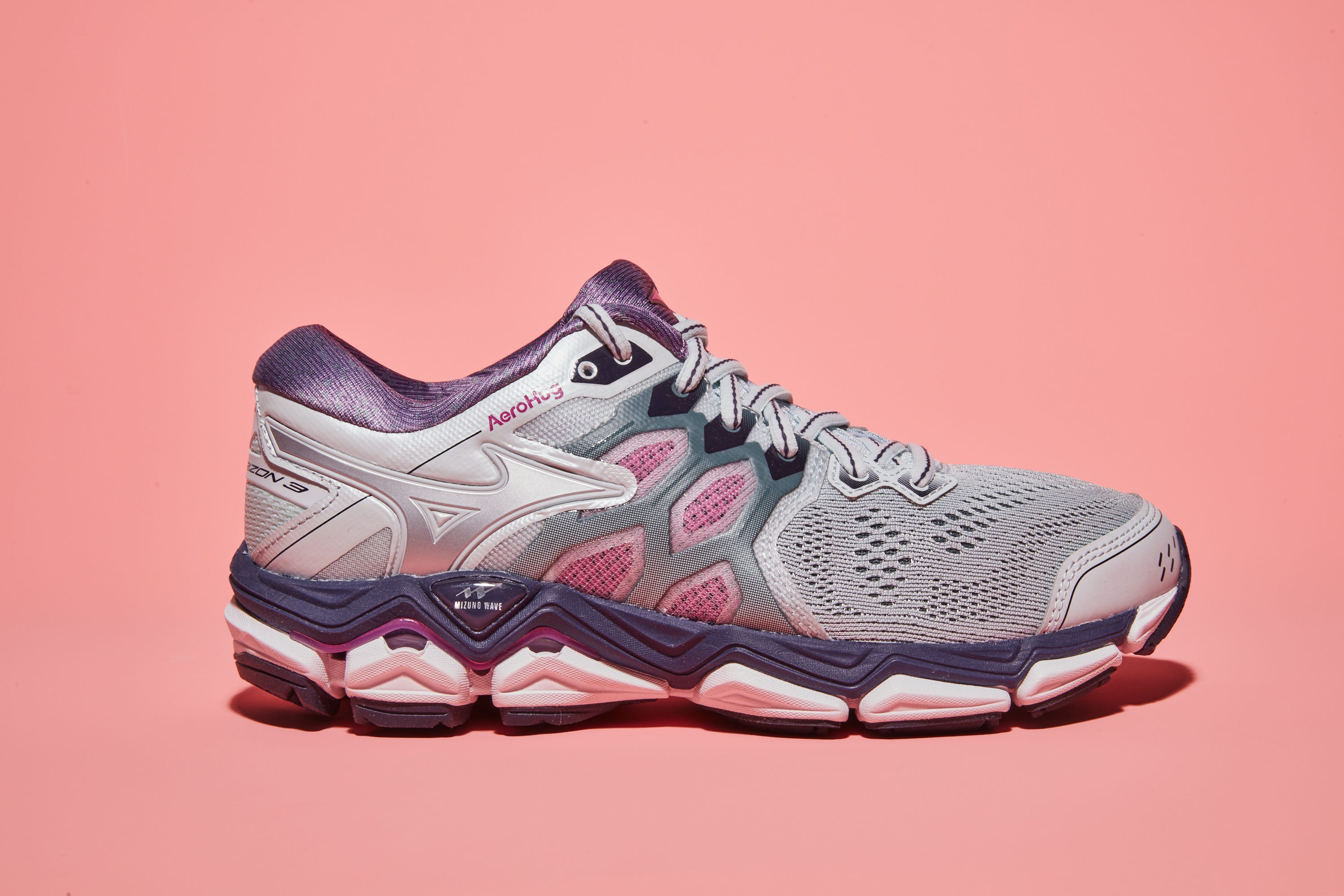 Mizuno Wave Horizon 3
