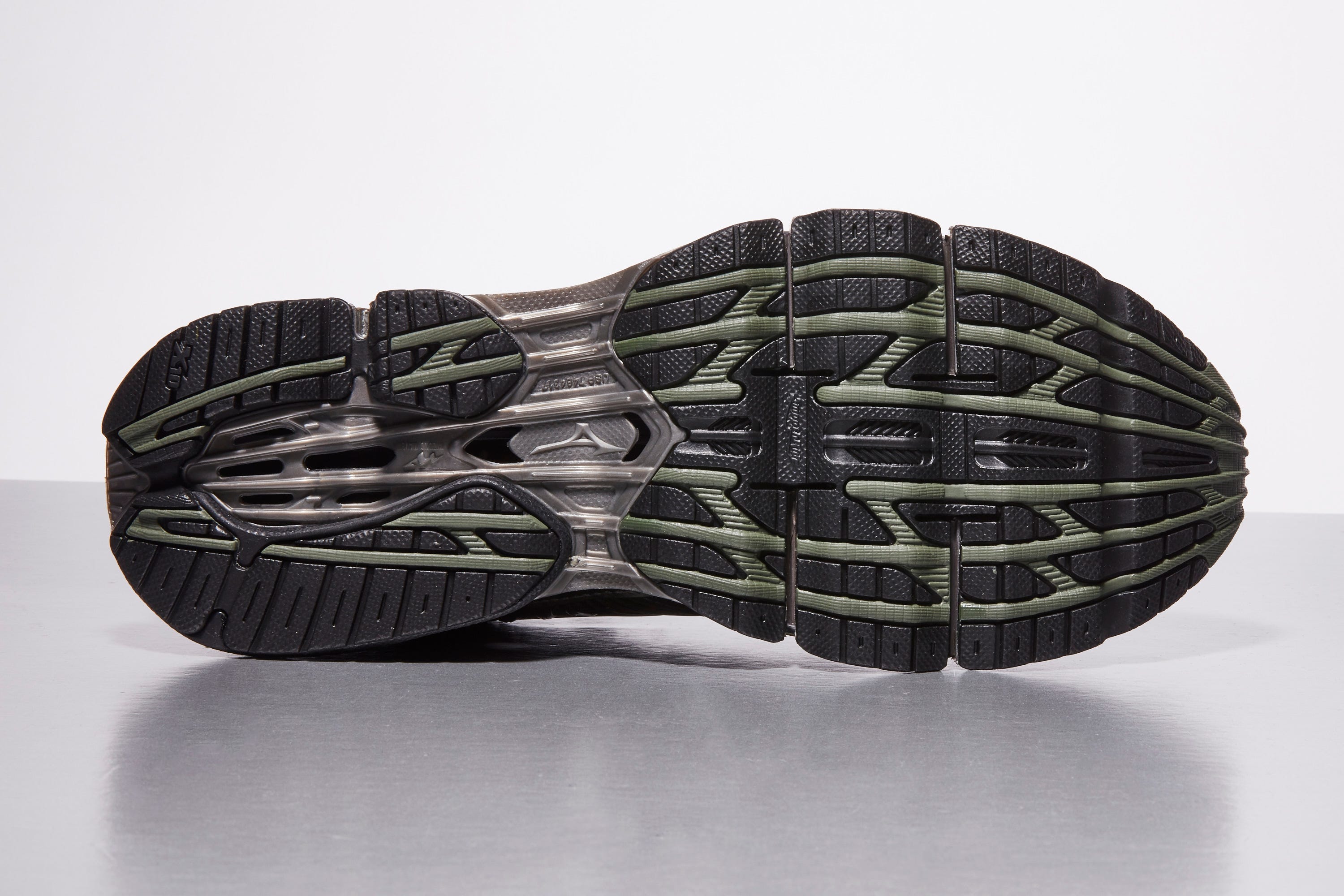 Footwear, Black, Shoe, Outdoor shoe, Sportswear, Synthetic rubber, Sneakers, Athletic shoe, Beige, Nike free, 