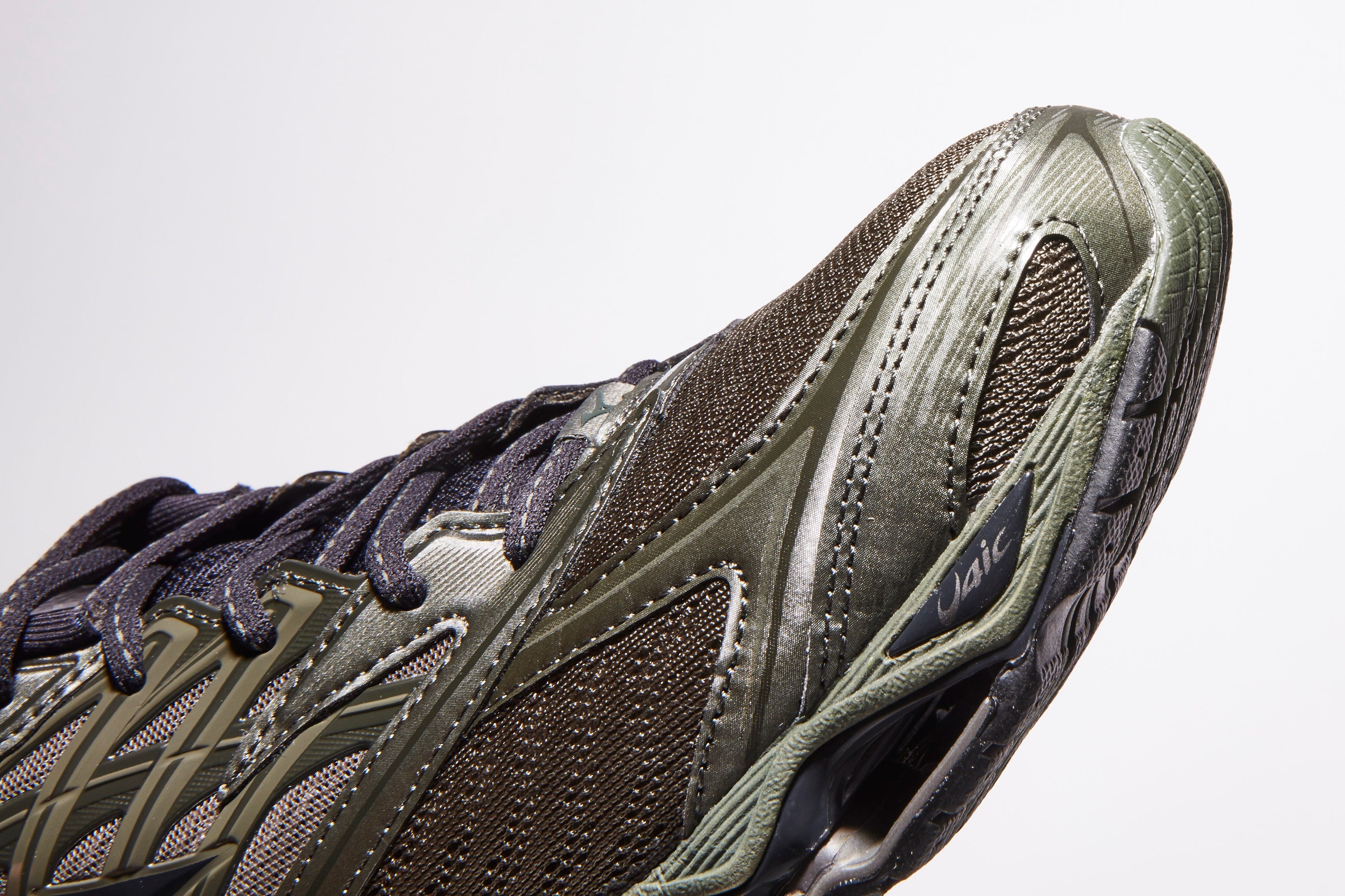 Athletic shoe, Running shoe, Grey, Walking shoe, Synthetic rubber, Outdoor shoe, Cross training shoe, Hiking boot, Hiking shoe, Tennis shoe, 
