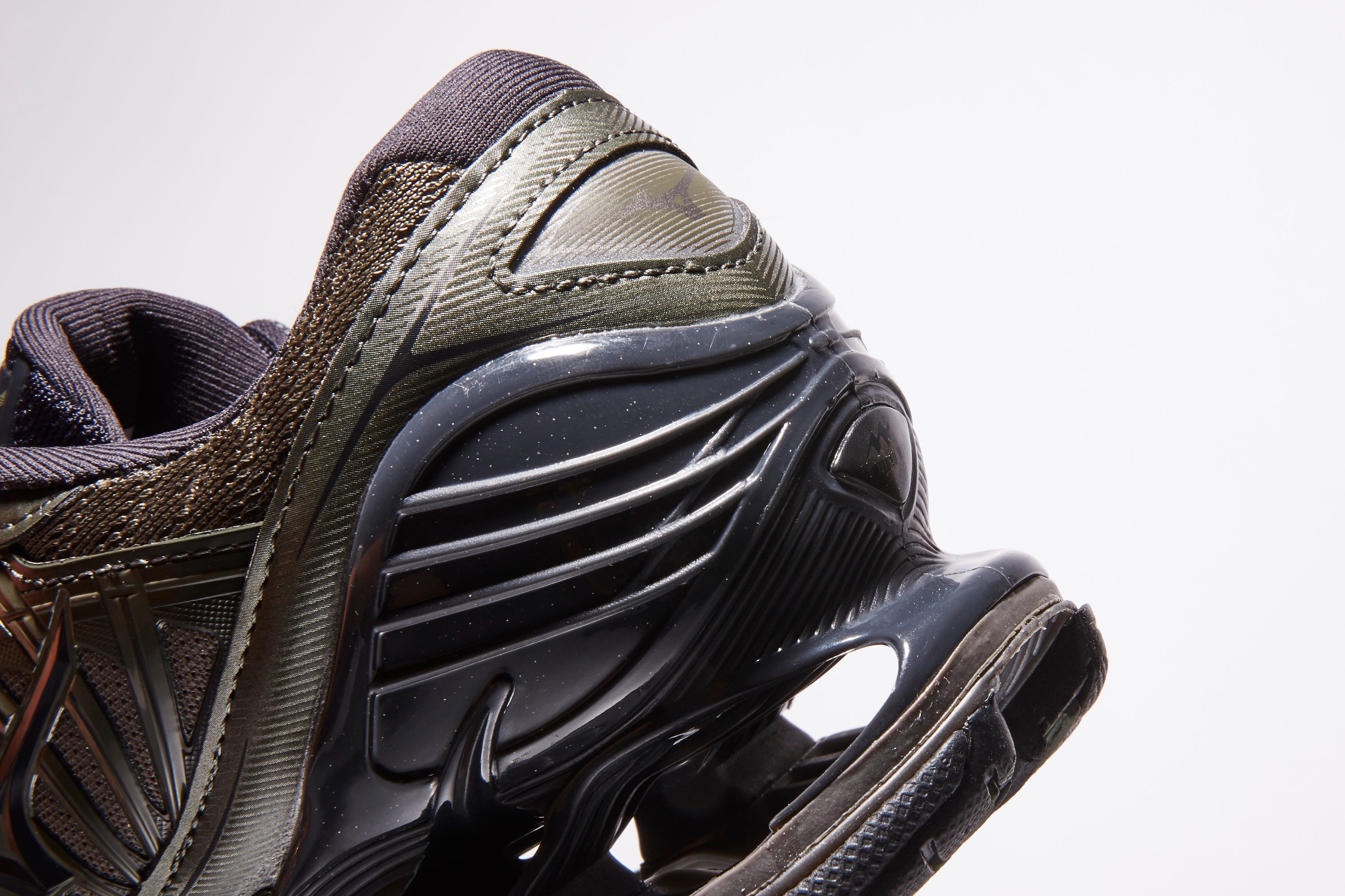 Footwear, Black, White, Shoe, Product, Sneakers, Brown, Sportswear, Athletic shoe, Leather, 