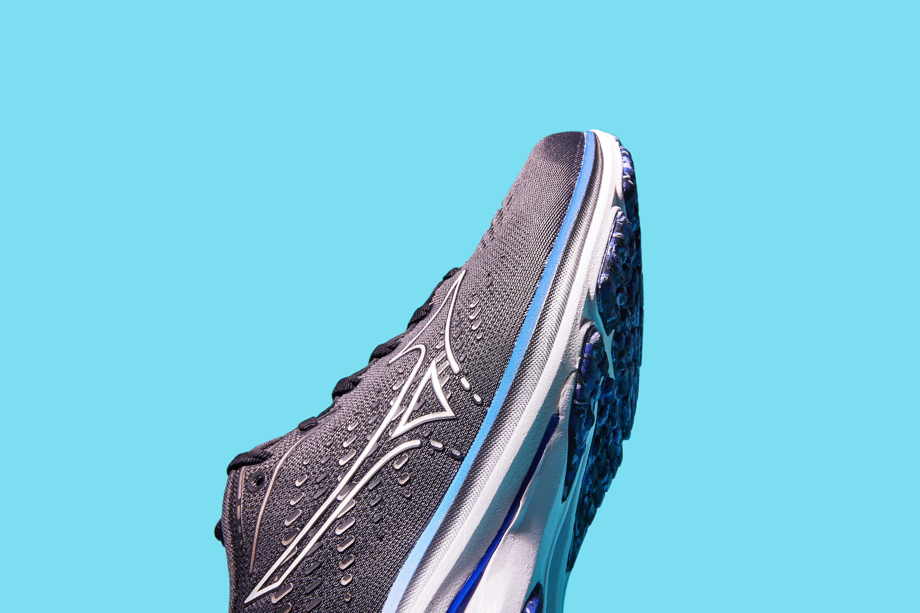 mizuno wave rider 25