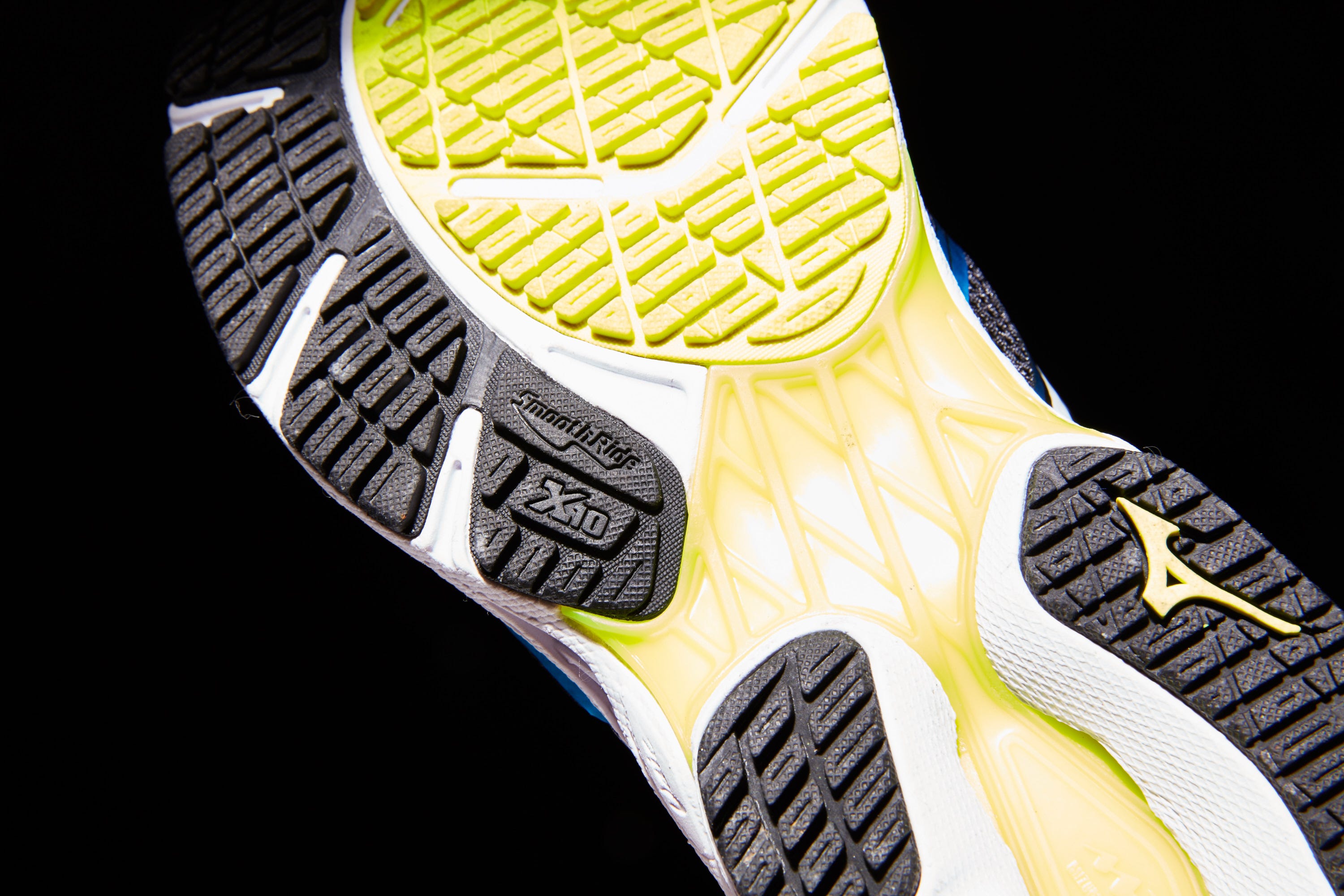 Mizuno Wave Shadow 2
