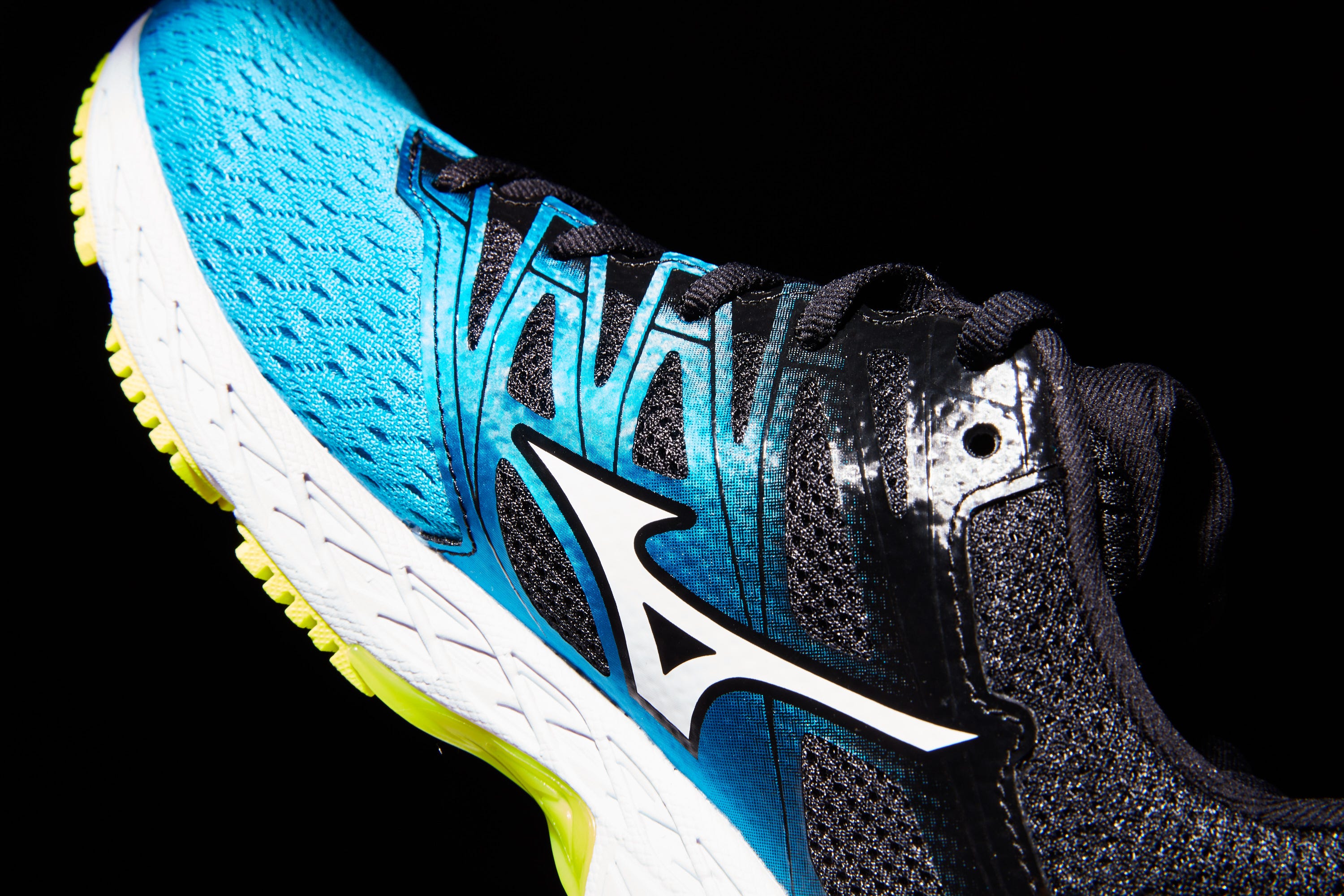 Mizuno Wave Shadow 2