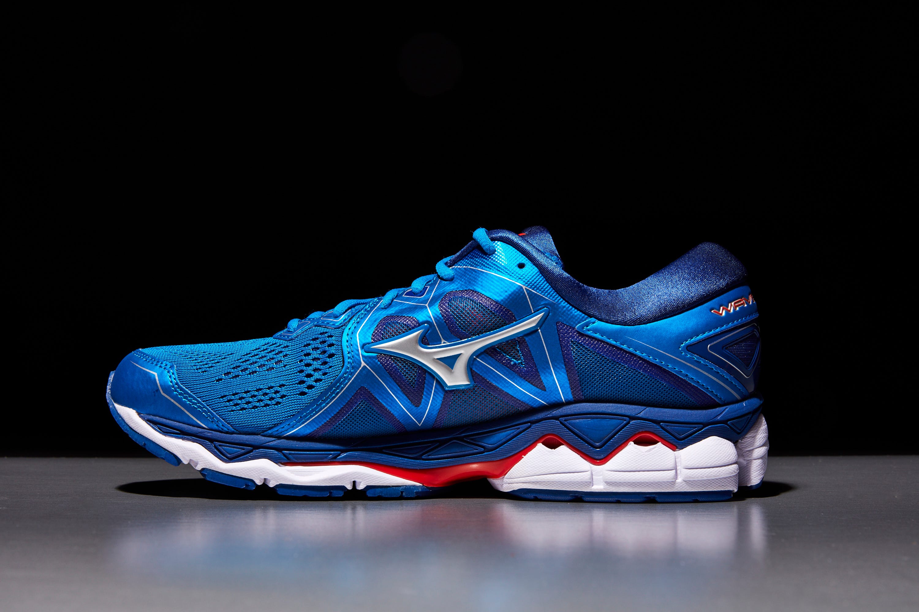 Mizuno Wave Sky 2