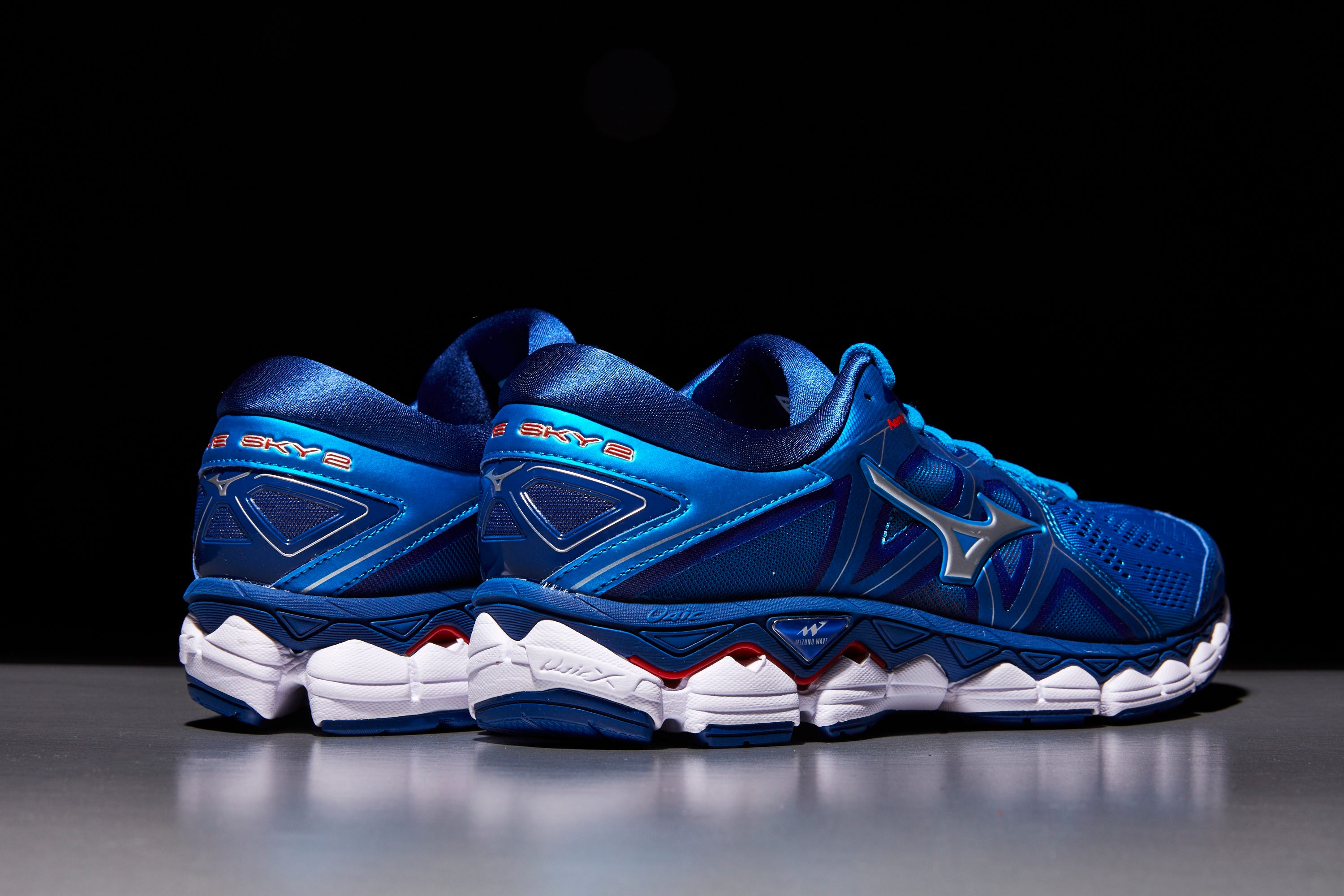 Mizuno Wave Sky 2