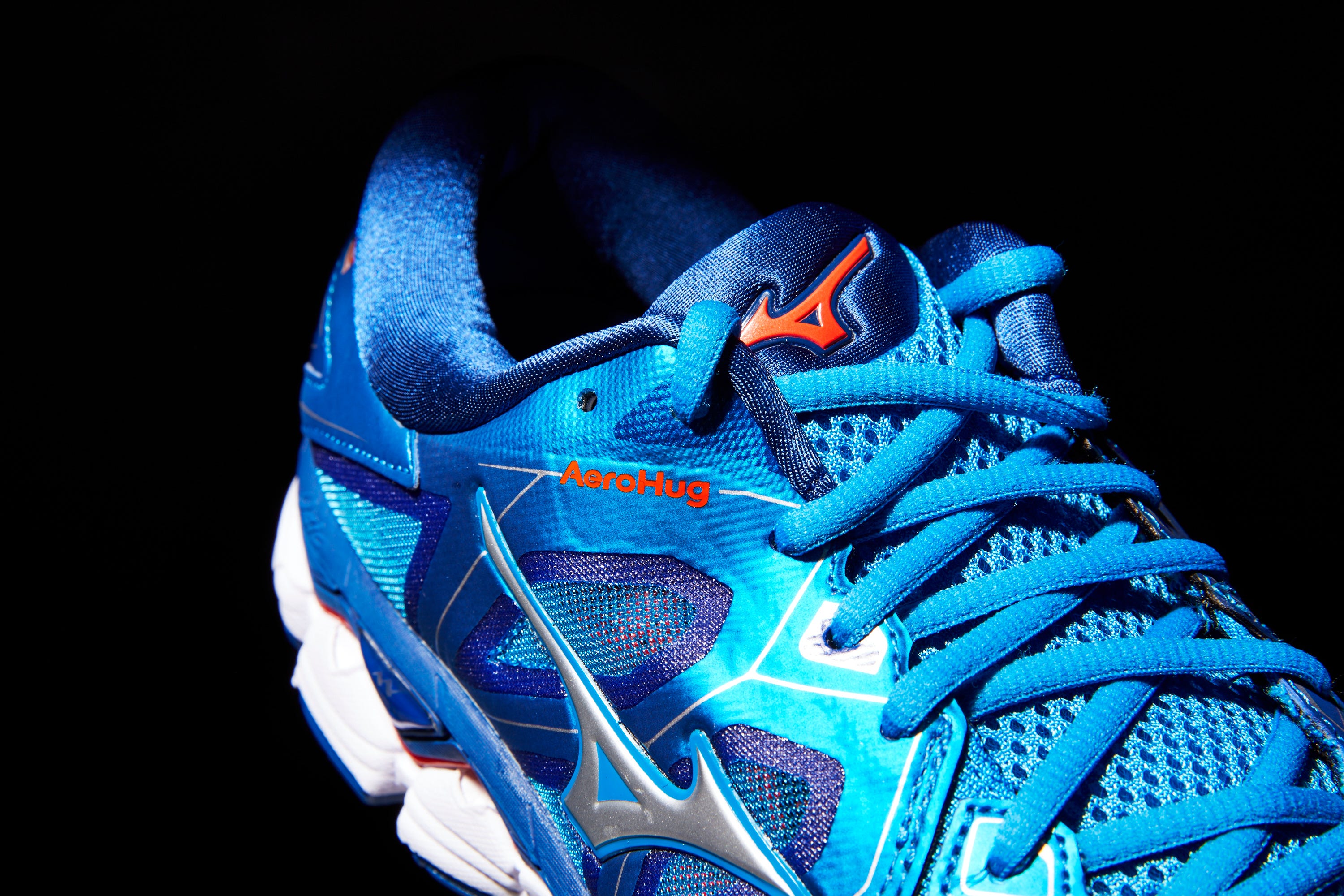 Mizuno Wave Sky 2