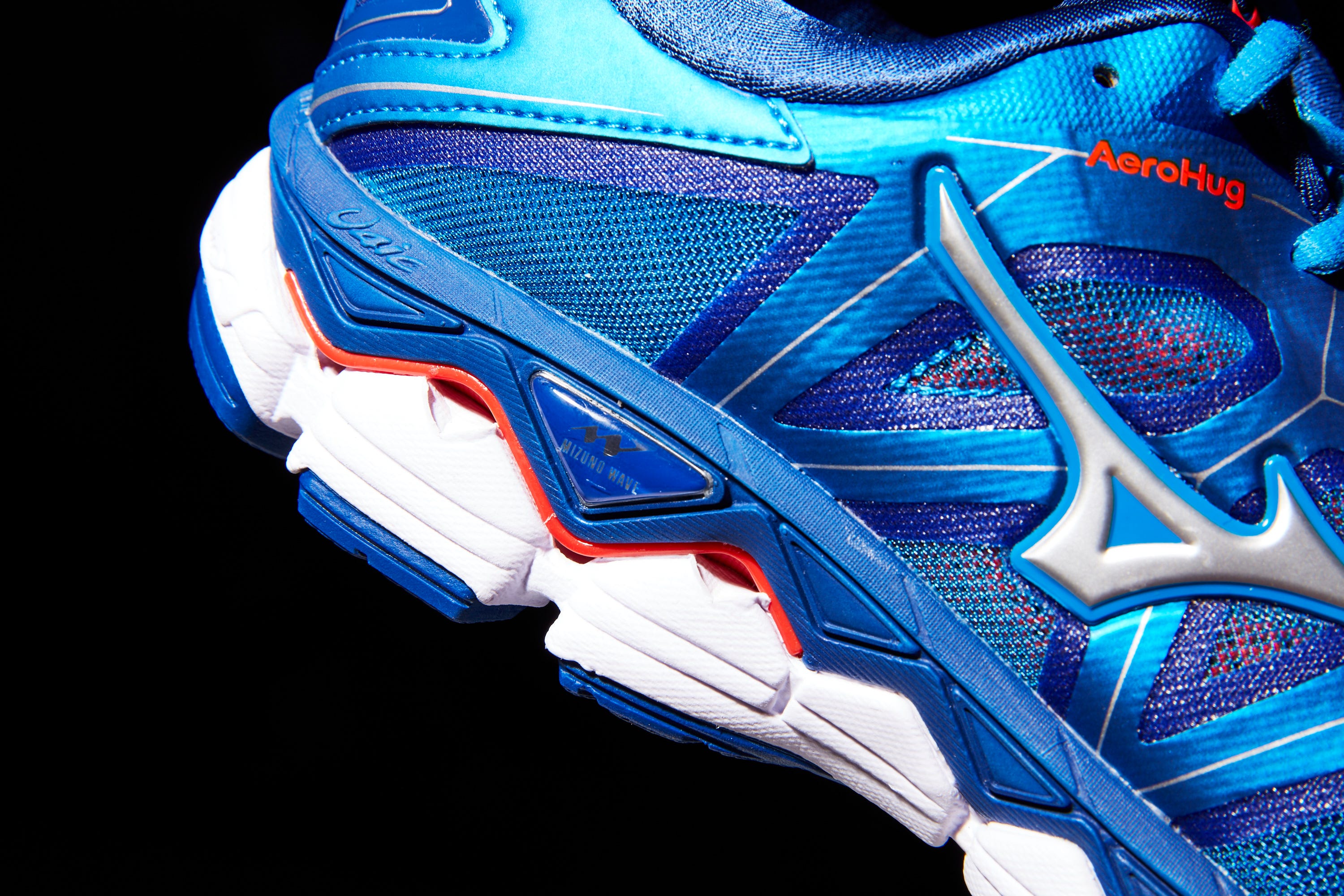 Mizuno Wave Sky 2